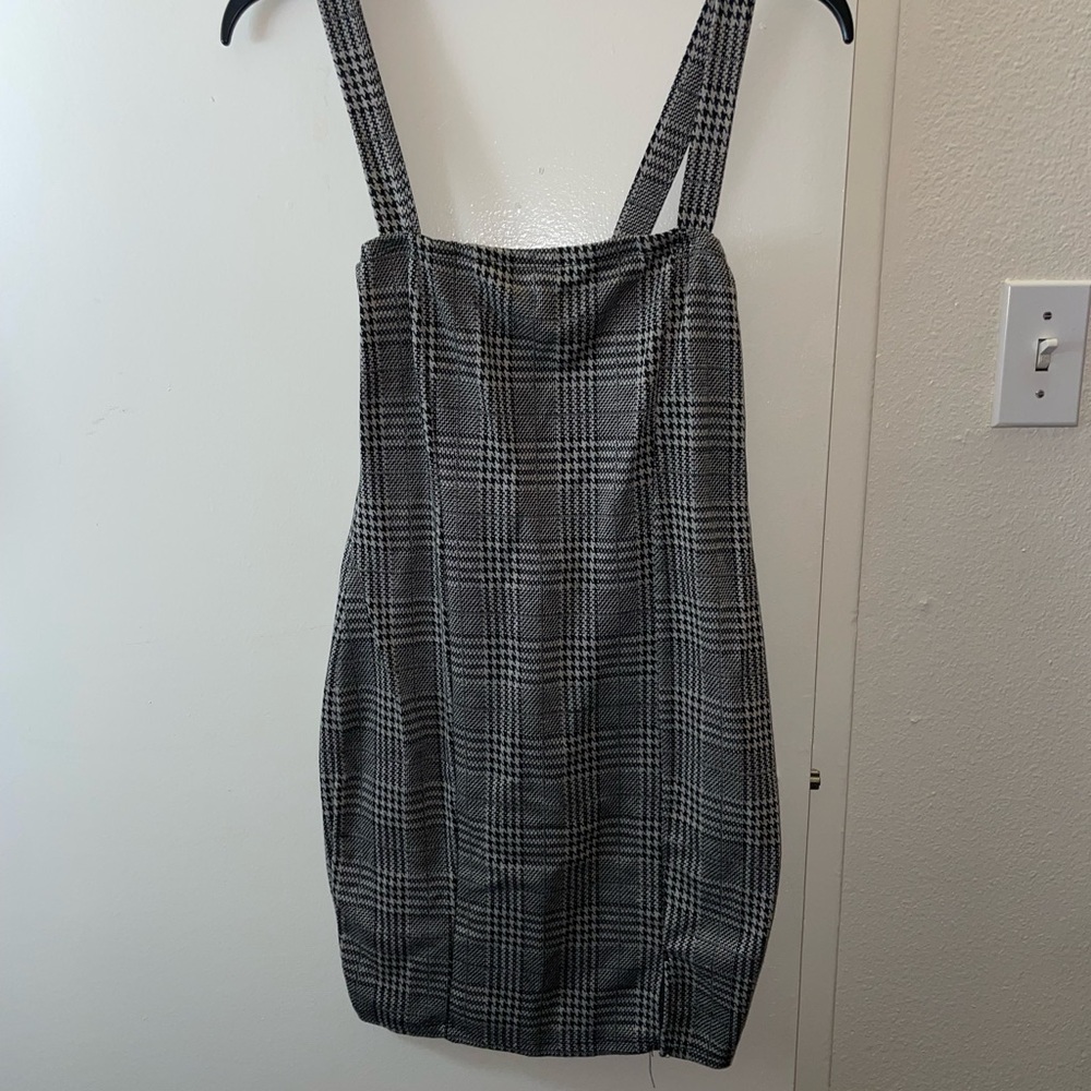 Checkered fitted dress